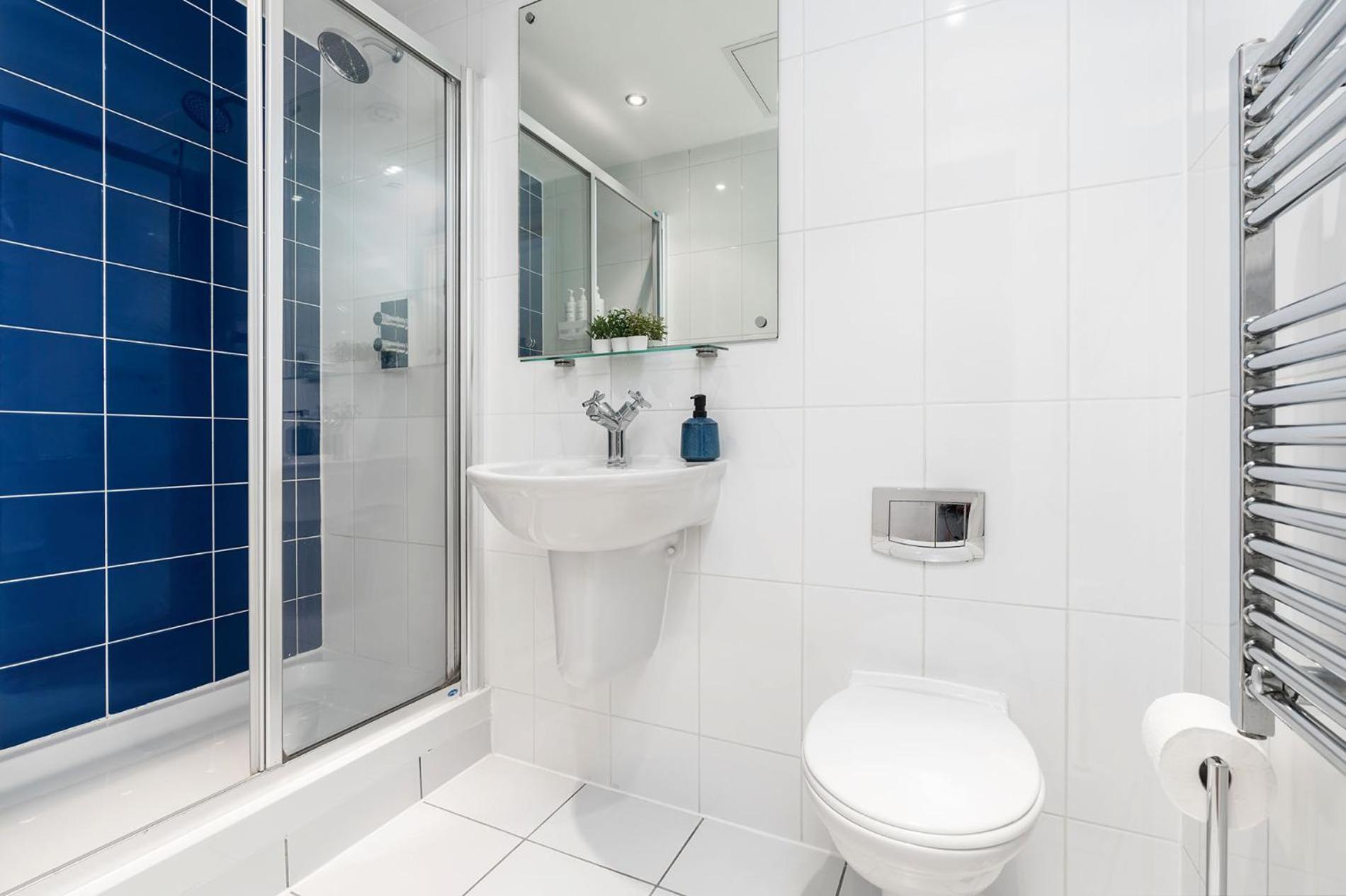 Exclusive Apartment - City Centre - Free Parking -Wifi Netflix- Juliet Balcony Лідс Екстер'єр фото